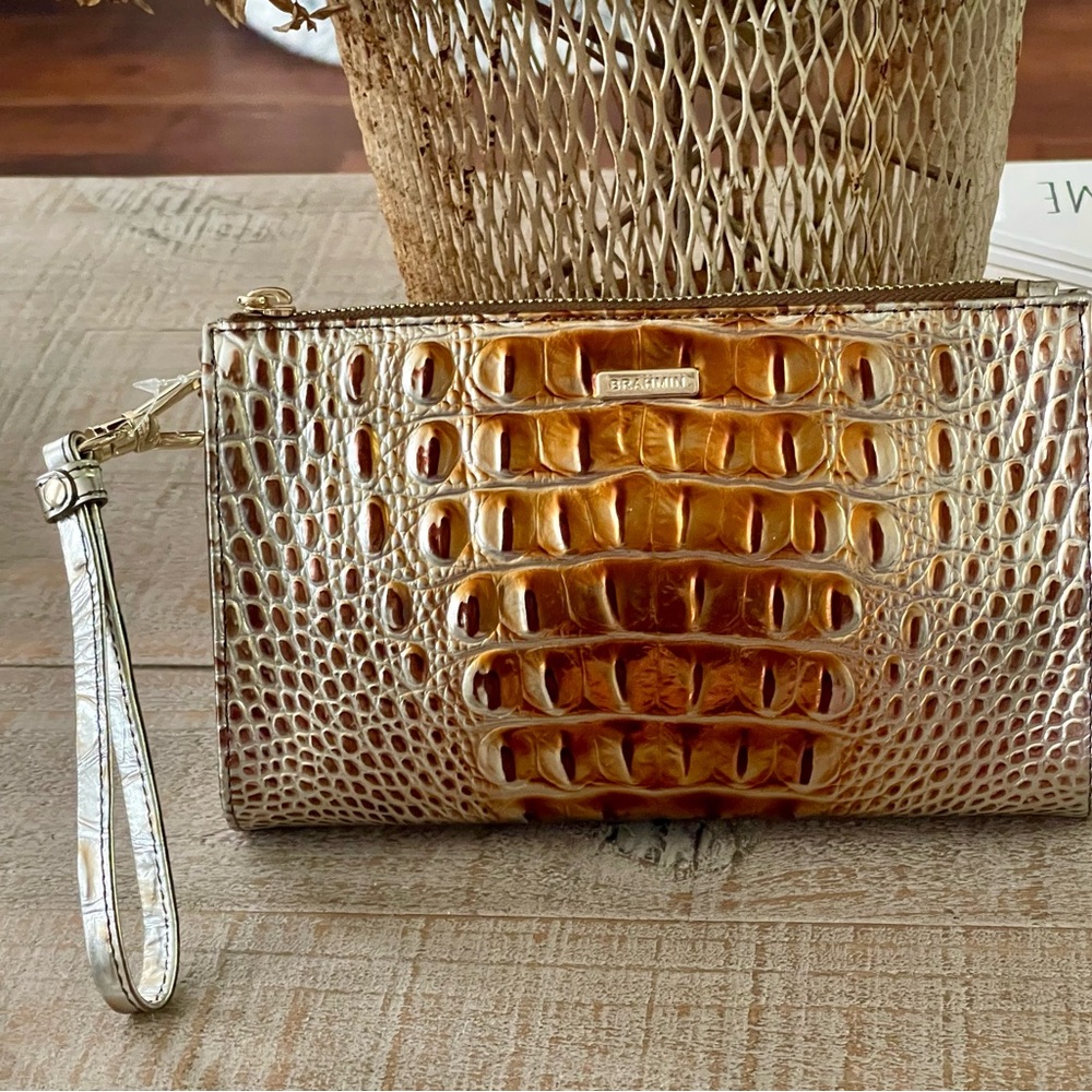 NWT Brahmin MACCHIATO OMBRE Daisy
